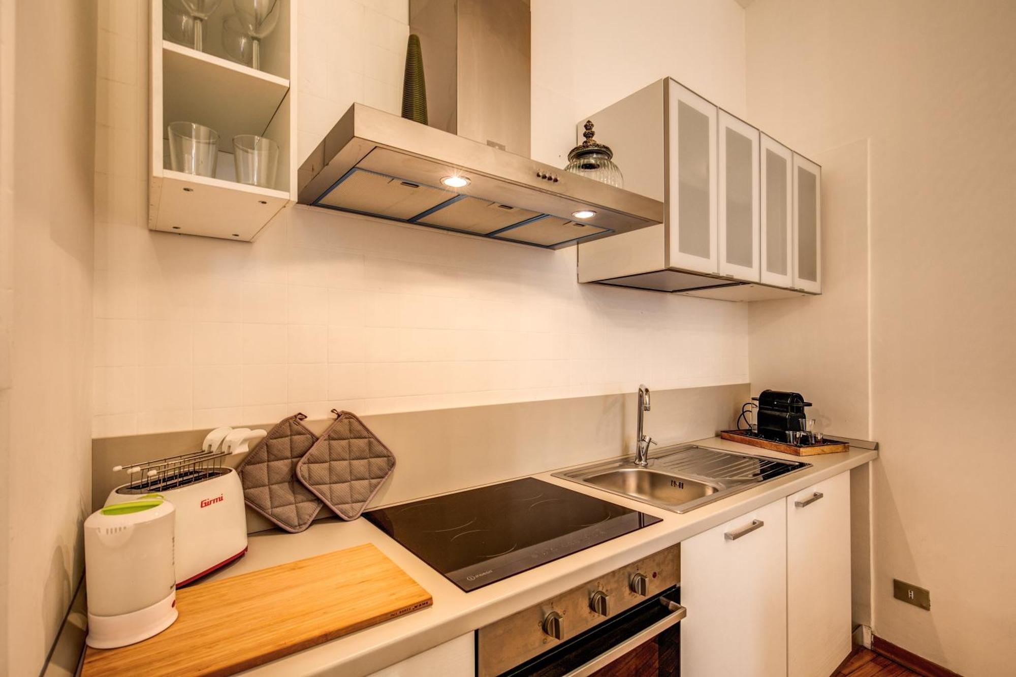 Elegant Apartment Behind The Colosseum Rome Extérieur photo
