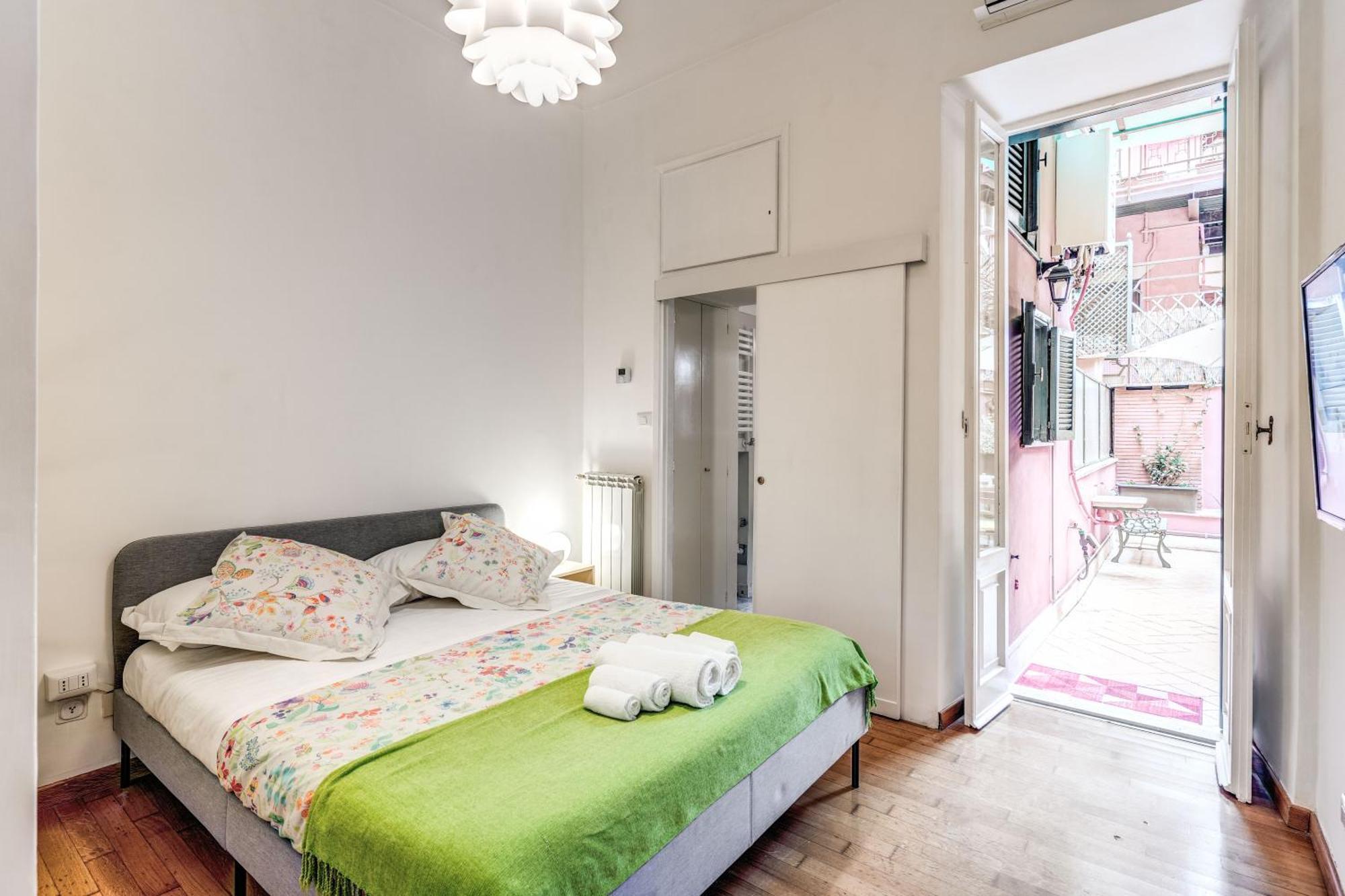 Elegant Apartment Behind The Colosseum Rome Extérieur photo