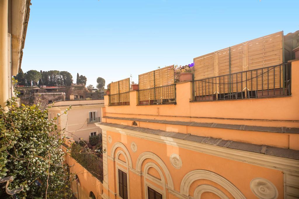 Elegant Apartment Behind The Colosseum Rome Extérieur photo