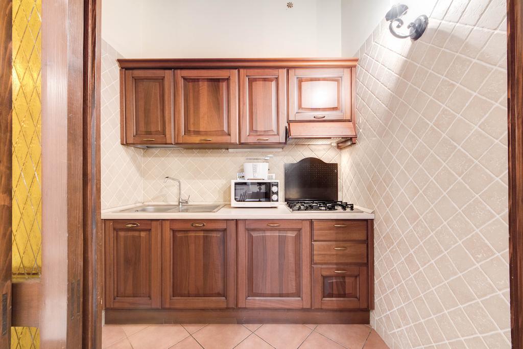 Elegant Apartment Behind The Colosseum Rome Extérieur photo