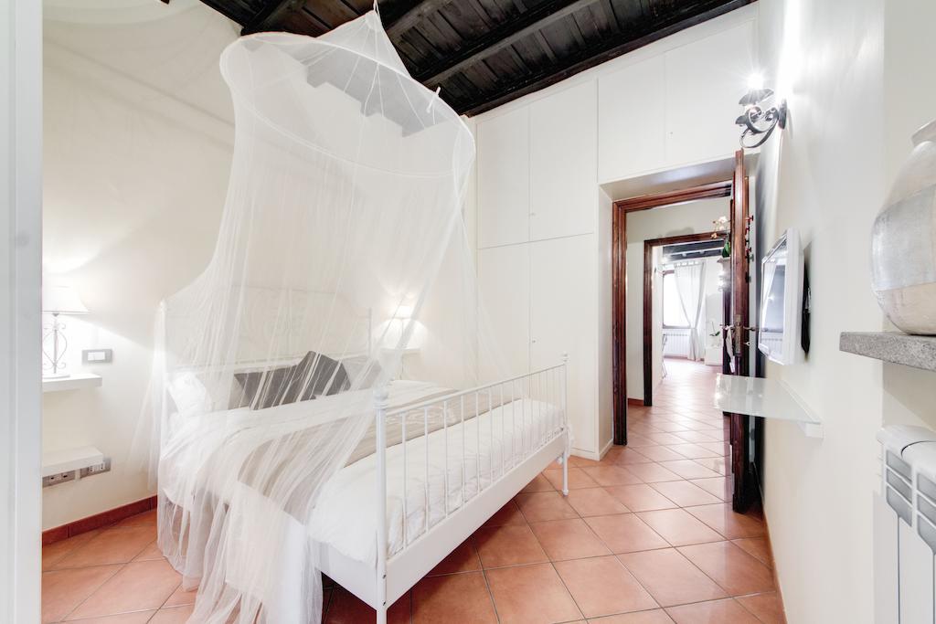 Elegant Apartment Behind The Colosseum Rome Chambre photo