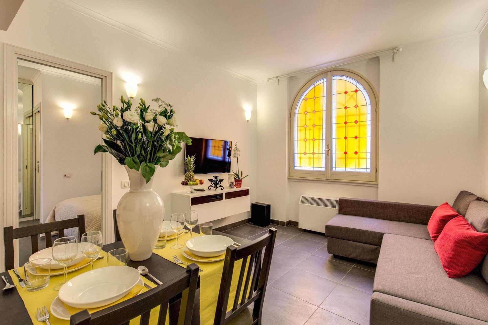 Elegant Apartment Behind The Colosseum Rome Extérieur photo