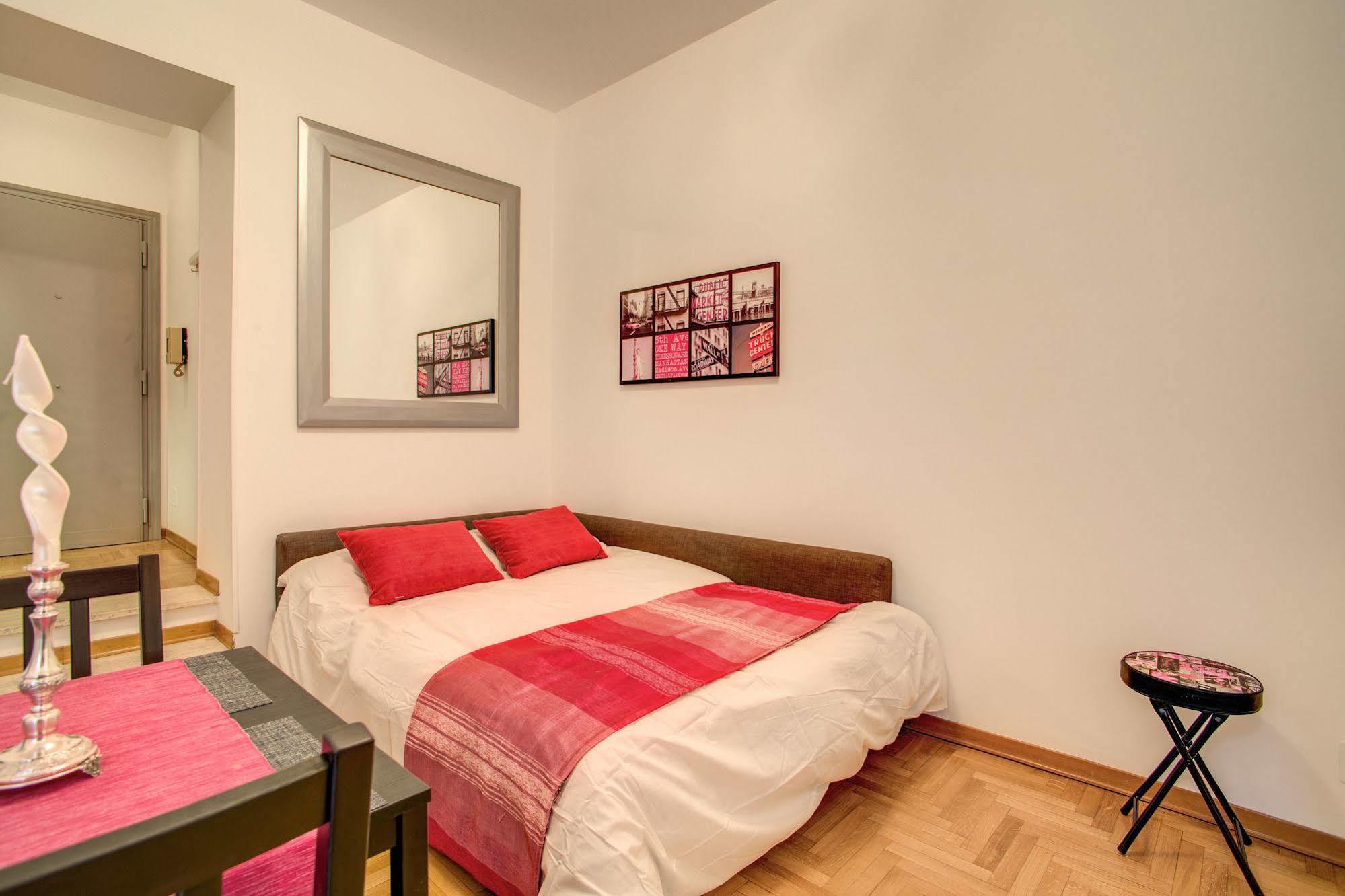 Elegant Apartment Behind The Colosseum Rome Extérieur photo